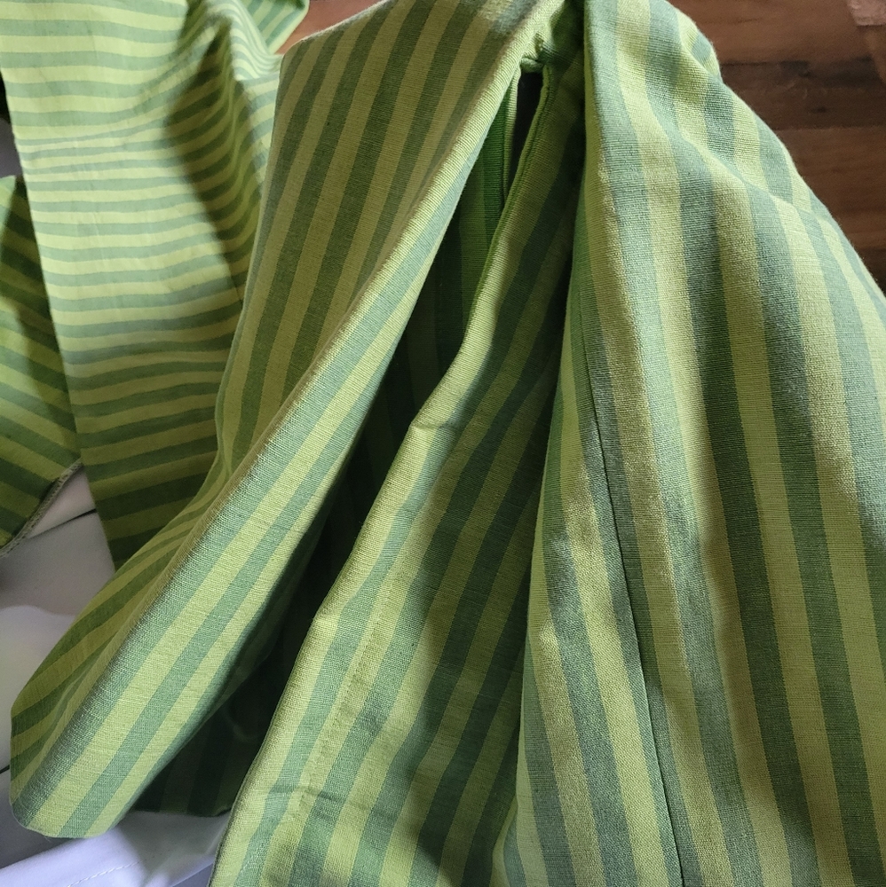 Custom tailored bed skirt Twin green lined - Picture 7 of 11
